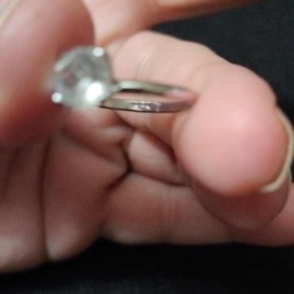 Vintage Uncas Silver tone 1 CT CZ Solitaire Ring size 7 - Picture 5 of 7